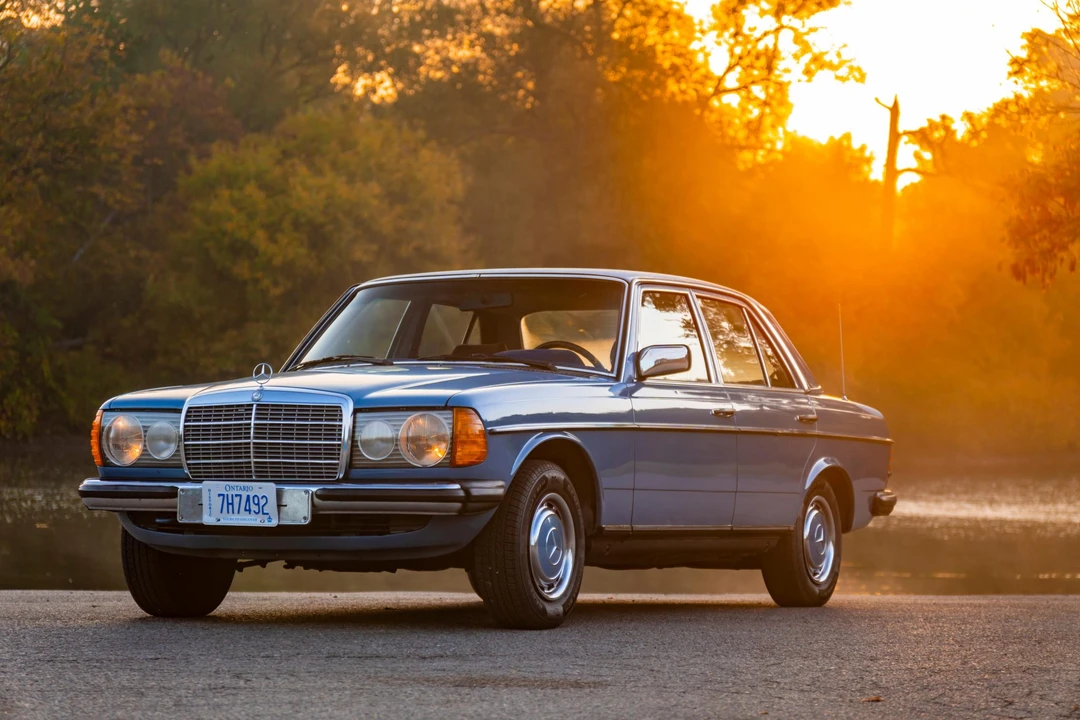 1981 Mercedes-Benz W123 Sedan - Image 16 of 31