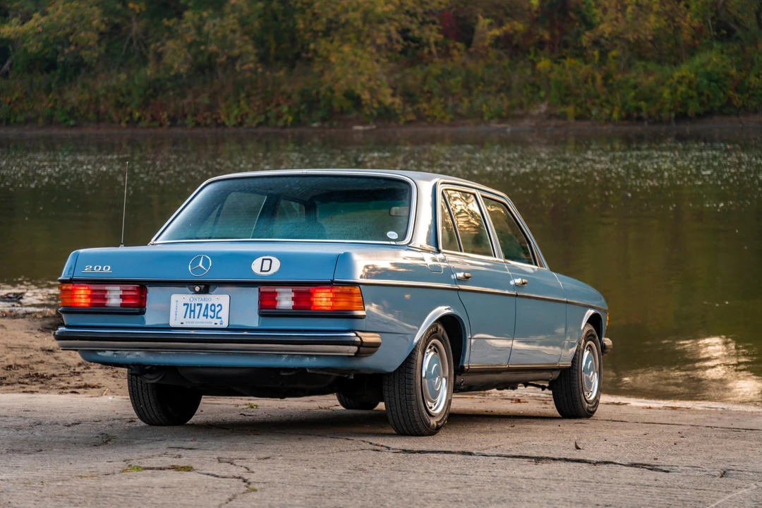 1981 Mercedes-Benz W123 Sedan - Image 21 of 31