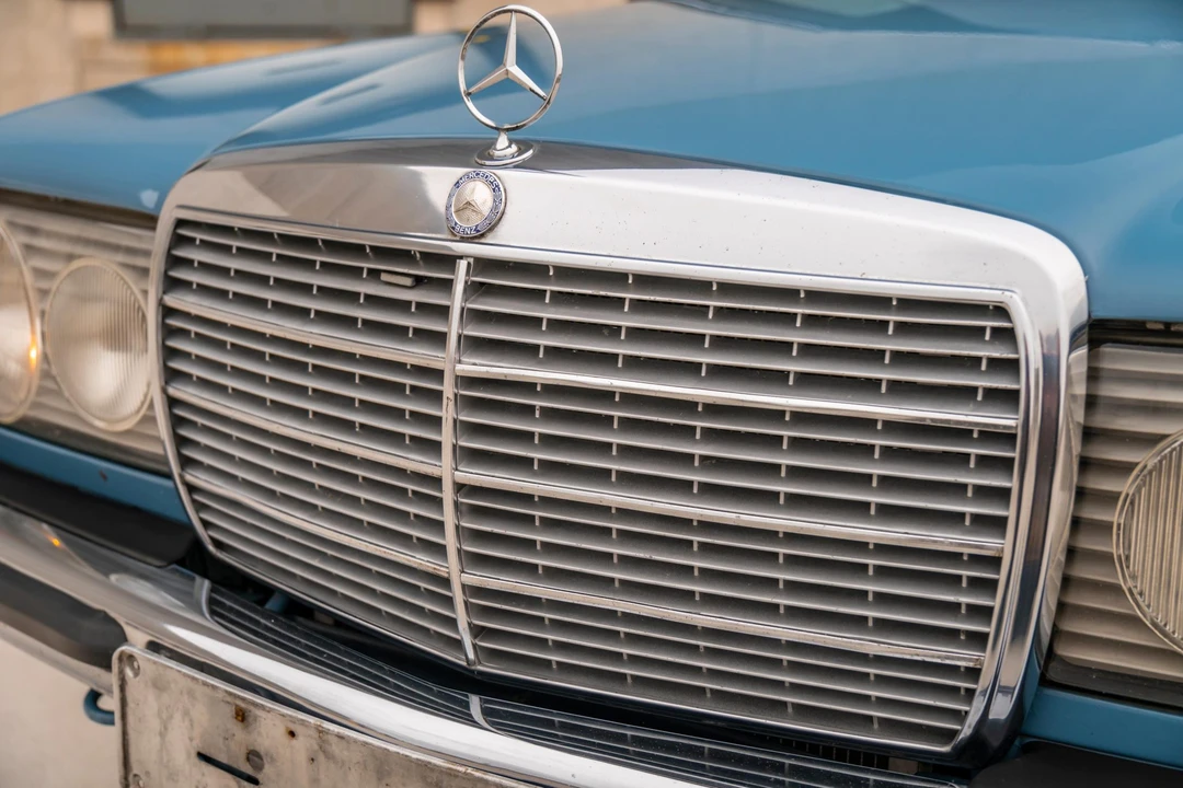 1981 Mercedes-Benz W123 Sedan - Image 26 of 31