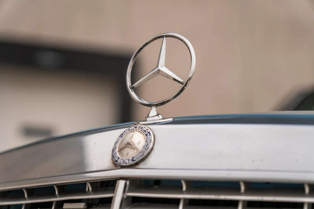1981 Mercedes-Benz W123 Sedan - Image 29 of 31