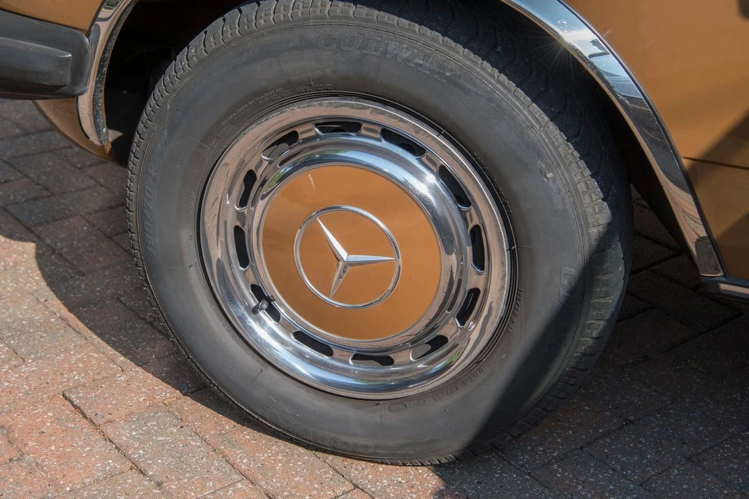 1981 Mercedes-Benz W123 Wagon (S123) - Image 27 of 30