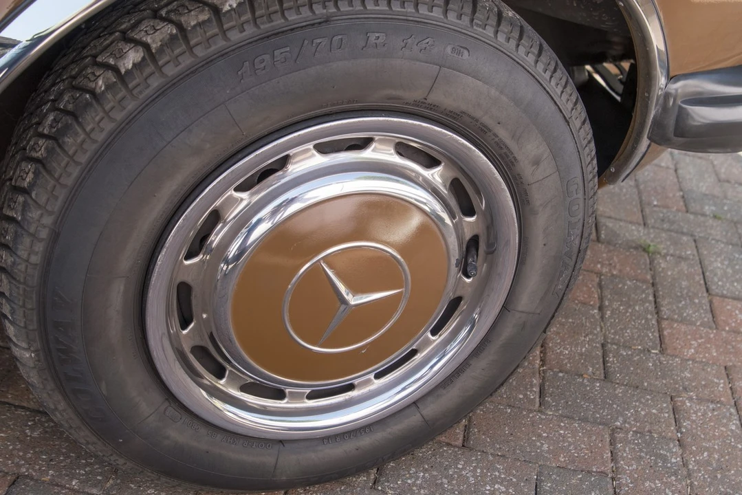 1981 Mercedes-Benz W123 Wagon (S123) - Image 30 of 30