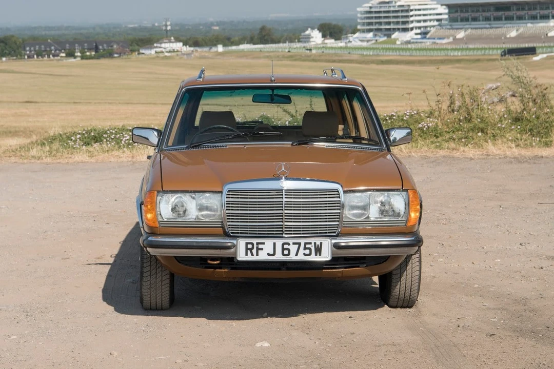 1981 Mercedes-Benz W123 Wagon (S123) - Image 10 of 30
