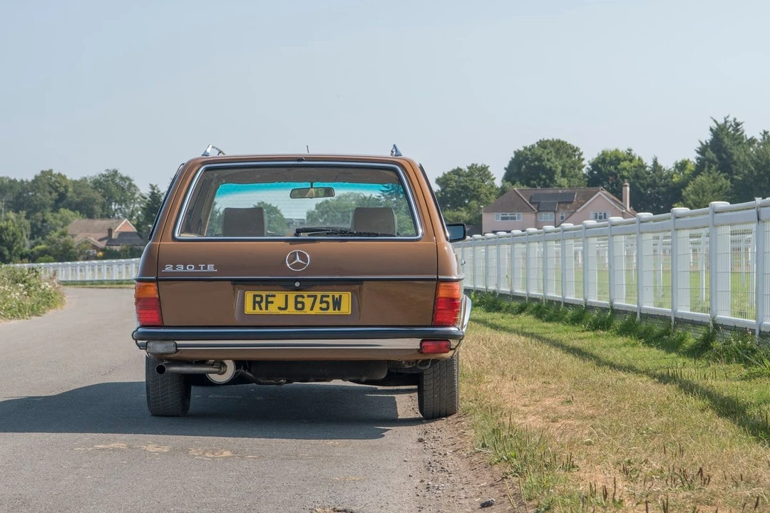 1981 Mercedes-Benz W123 Wagon (S123) - Image 9 of 30