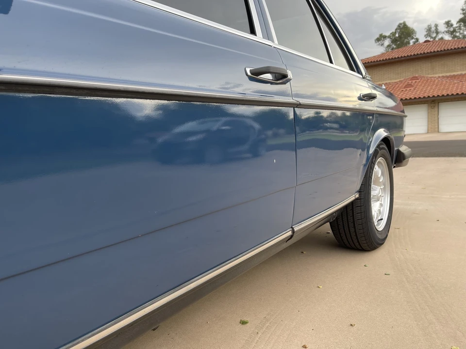 1981 Mercedes-Benz W123 Sedan - Image 25 of 31
