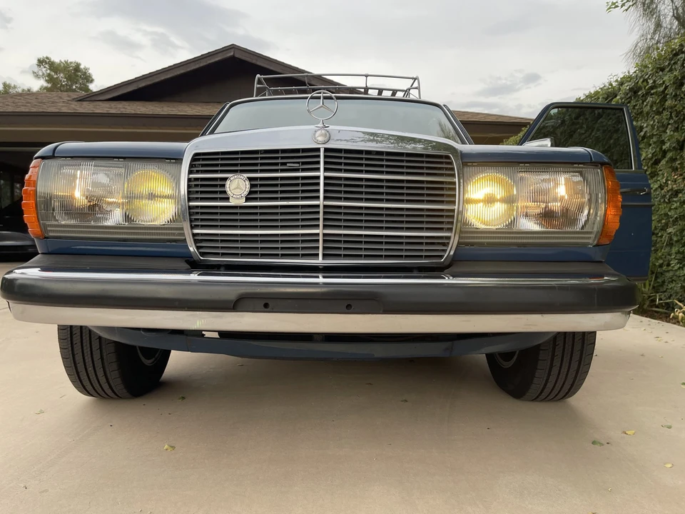 1981 Mercedes-Benz W123 Sedan - Image 11 of 31
