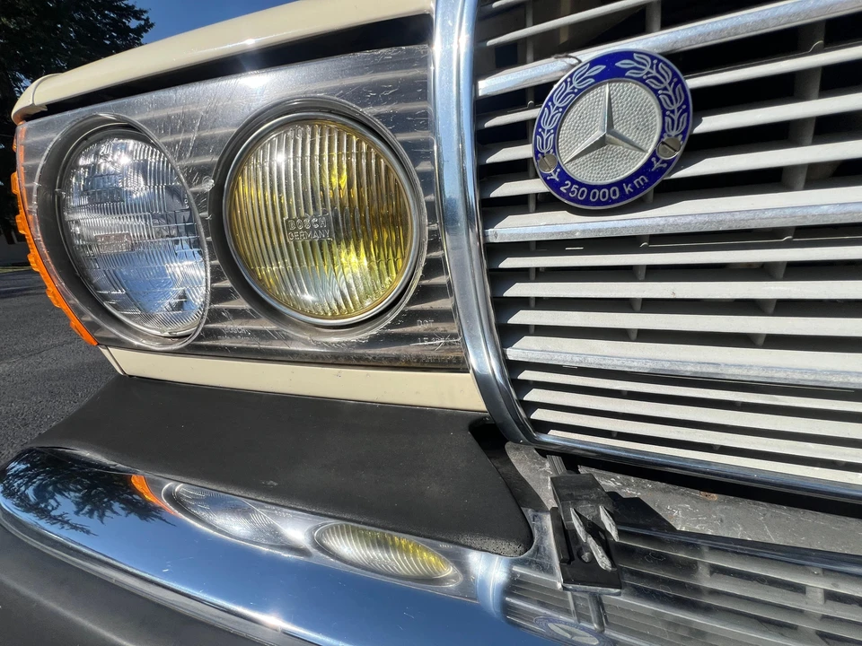 1981 Mercedes-Benz E-Class - Image 25 of 31