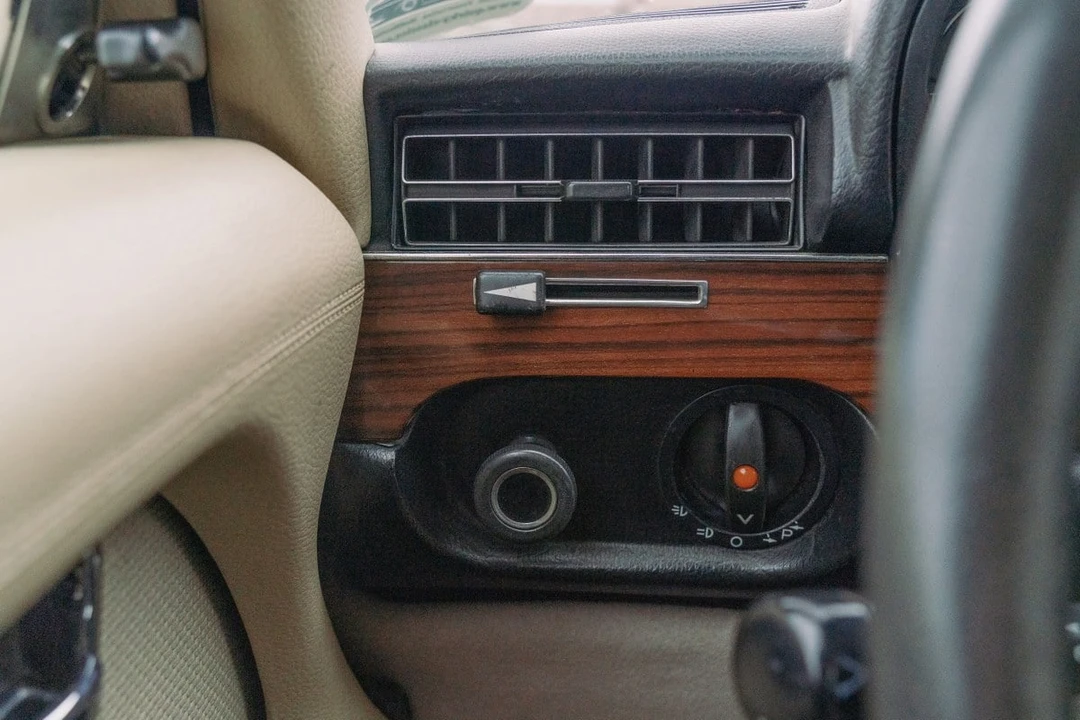 1981 Mercedes-Benz W116 S-Class - Image 24 of 30