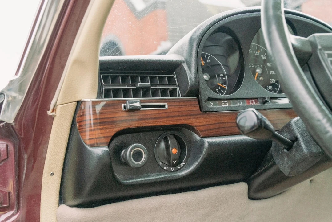 1981 Mercedes-Benz W116 S-Class - Image 30 of 30
