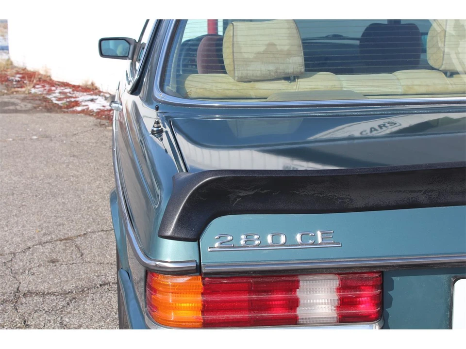 1981 Mercedes-Benz W123 Coupe (C123) - Image 8 of 31