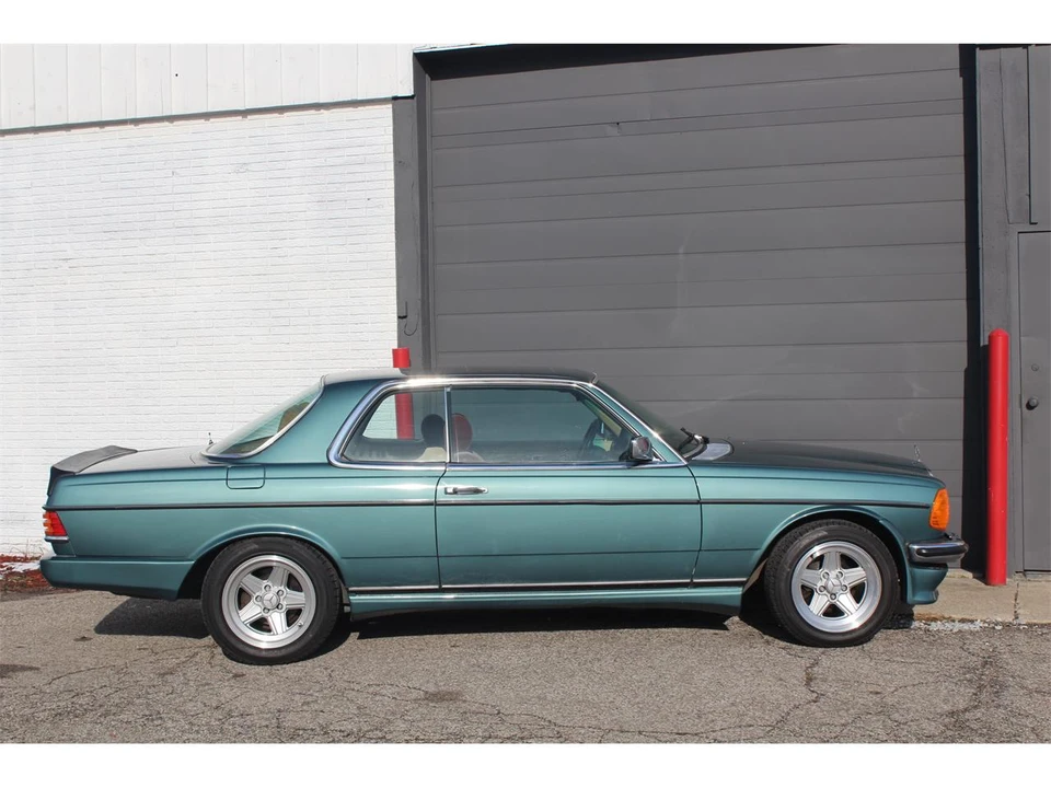 1981 Mercedes-Benz W123 Coupe (C123) - Image 9 of 31