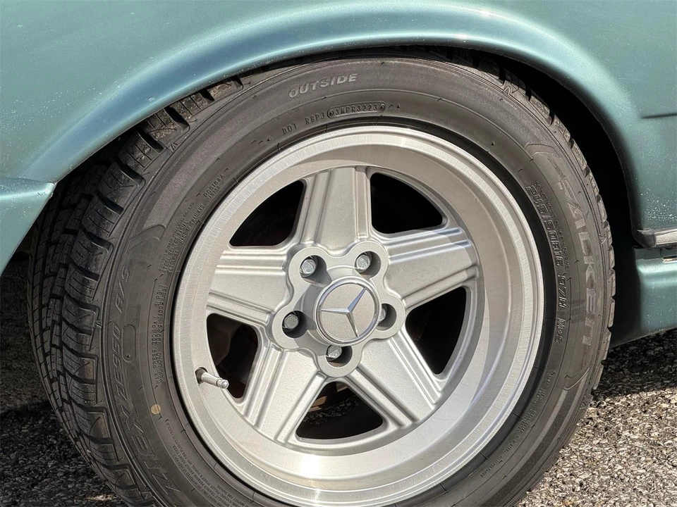 1981 Mercedes-Benz W123 Coupe (C123) - Image 17 of 31
