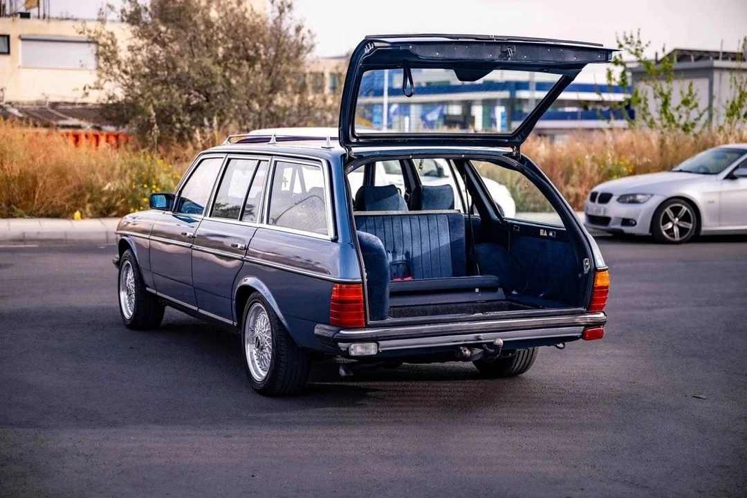 1981 Mercedes-Benz W120 & W121 - Image 3 of 30