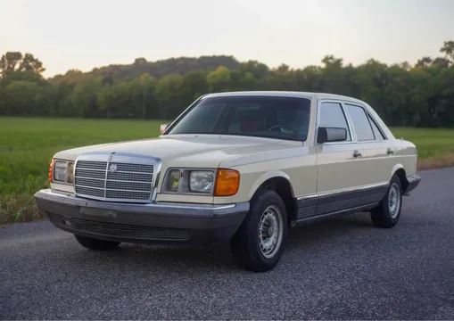 1981 Mercedes-Benz 300 SD Sedan 4D