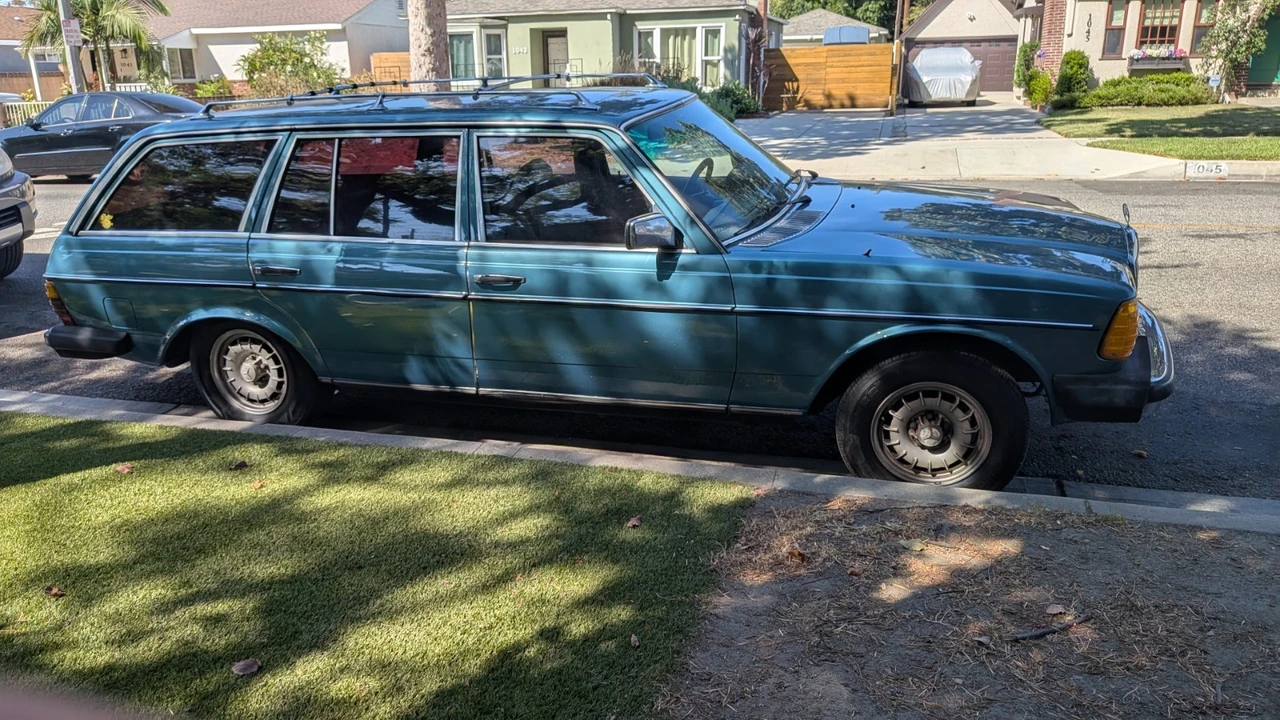 1981 Mercedes-Benz W123 Wagon (S123) - Image 17 of 17