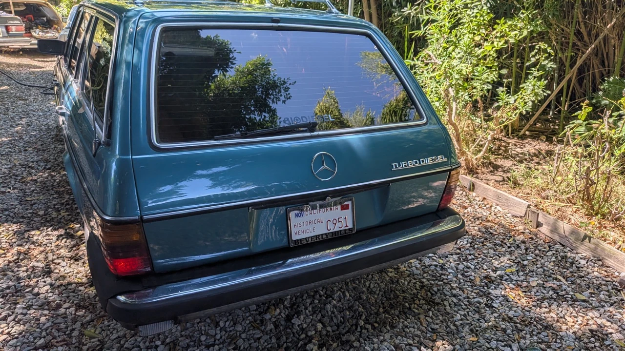 1981 Mercedes-Benz W123 Wagon (S123) - Image 6 of 17