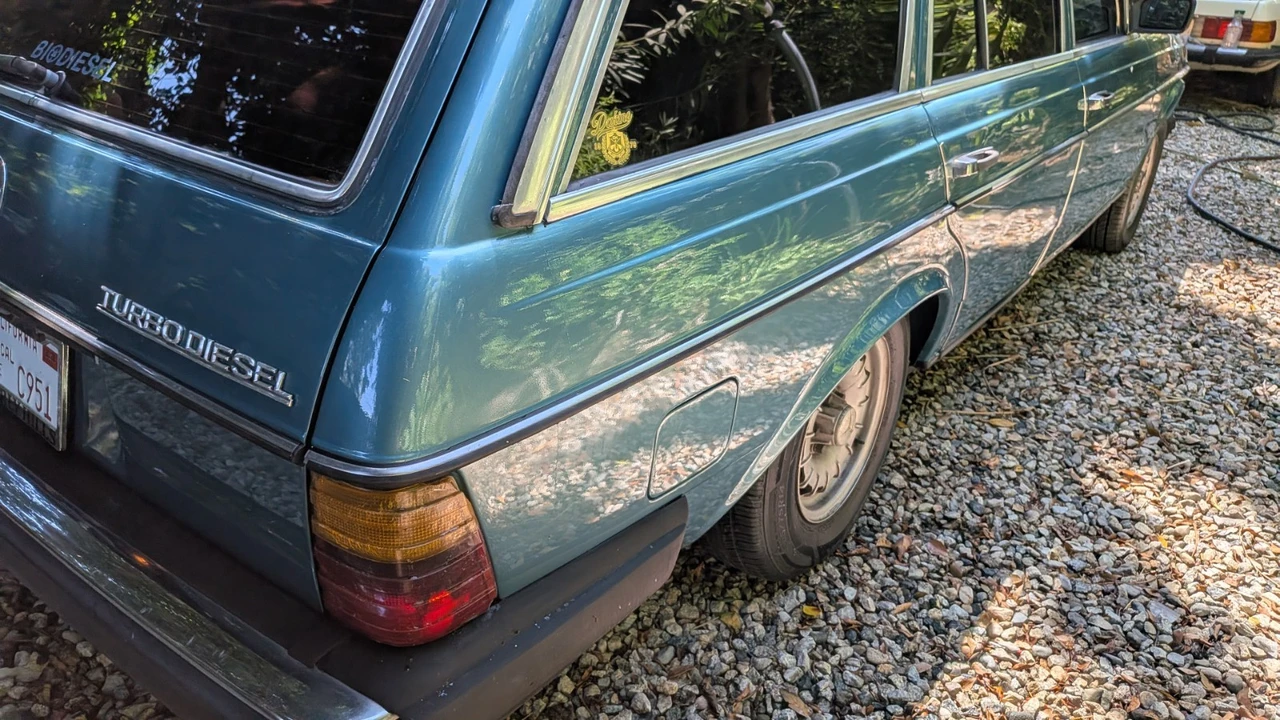 1981 Mercedes-Benz W123 Wagon (S123) - Image 5 of 17