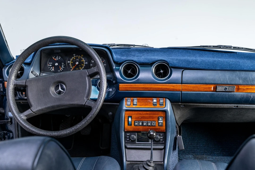 1981 Mercedes-Benz W123 Sedan - Image 28 of 31