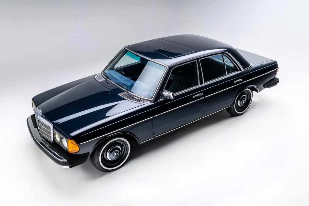 1981 Mercedes-Benz W123 Sedan - Image 3 of 31