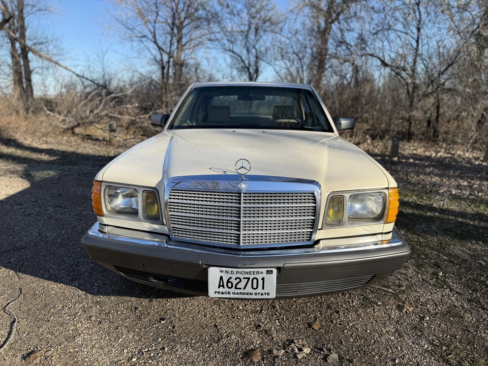 1981 Mercedes-Benz W126 S-Class Sedan - Image 3 of 31