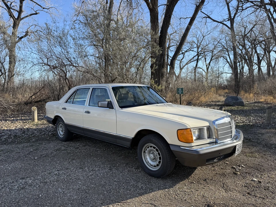 1981 Mercedes-Benz W126 S-Class Sedan - Image 5 of 31