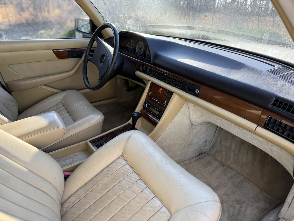 1981 Mercedes-Benz W126 S-Class Sedan - Image 24 of 31