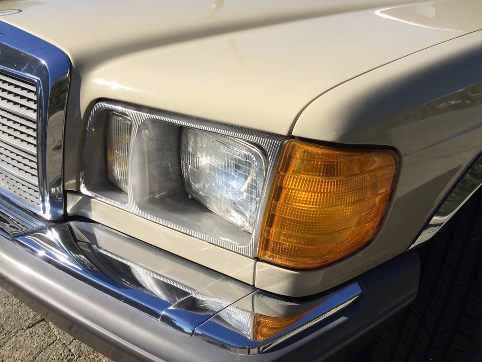 1981 Mercedes-Benz W126 S-Class Sedan - Image 14 of 31