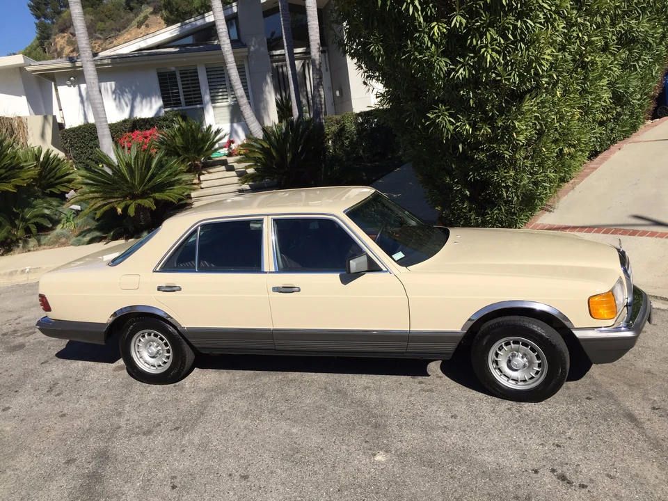 1981 Mercedes-Benz W126 S-Class Sedan - Image 6 of 31