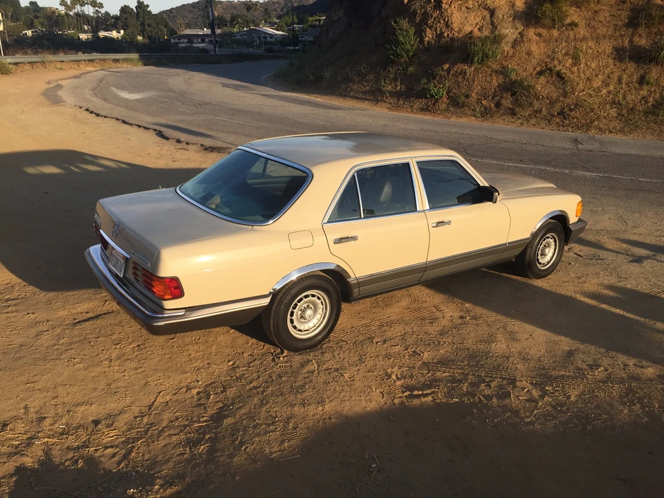 1981 Mercedes-Benz W126 S-Class Sedan - Image 26 of 31