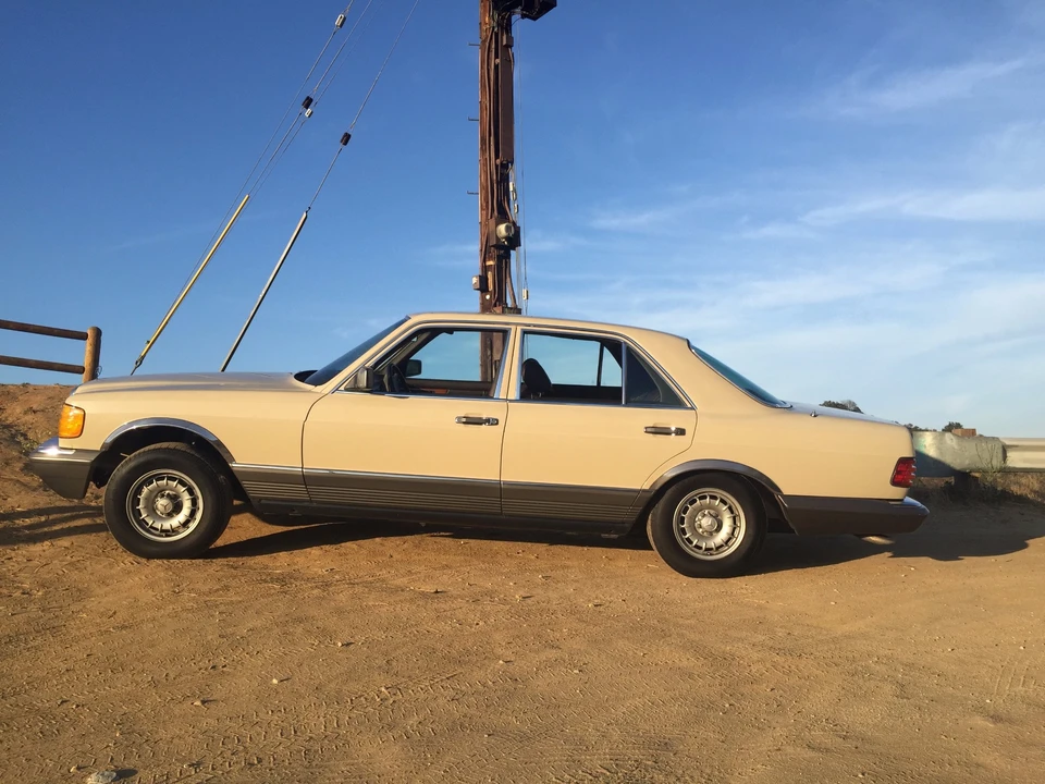 1981 Mercedes-Benz W126 S-Class Sedan - Image 25 of 31