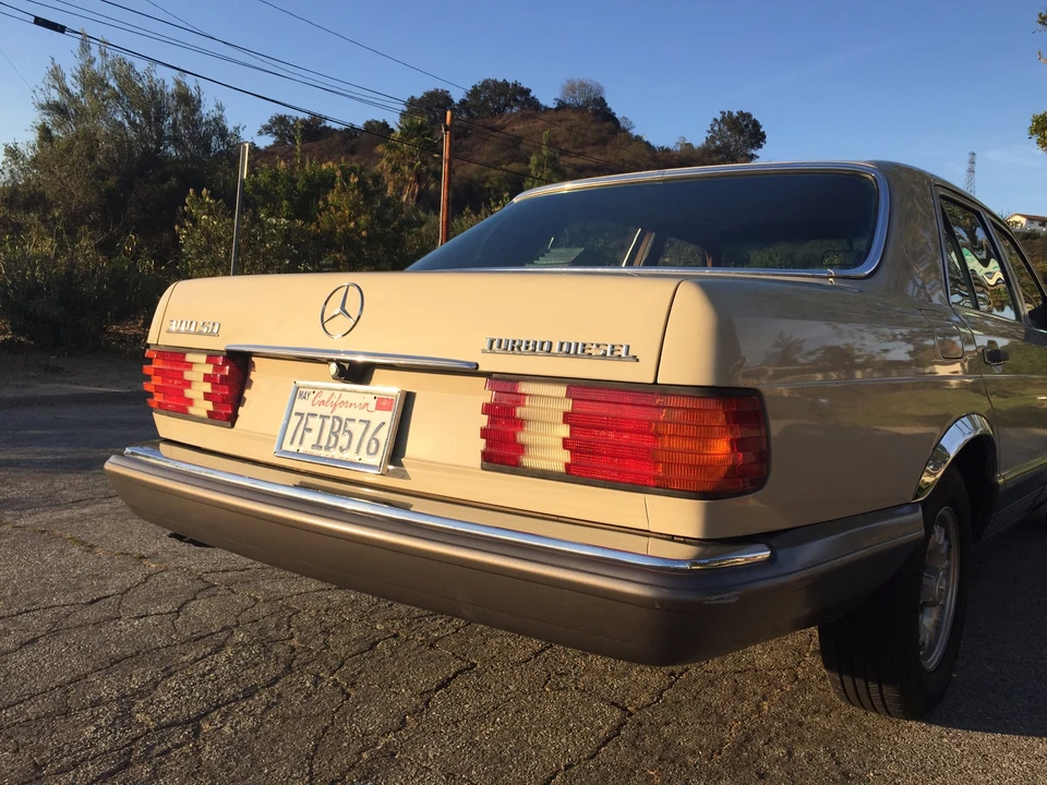 1981 Mercedes-Benz W126 S-Class Sedan - Image 28 of 31
