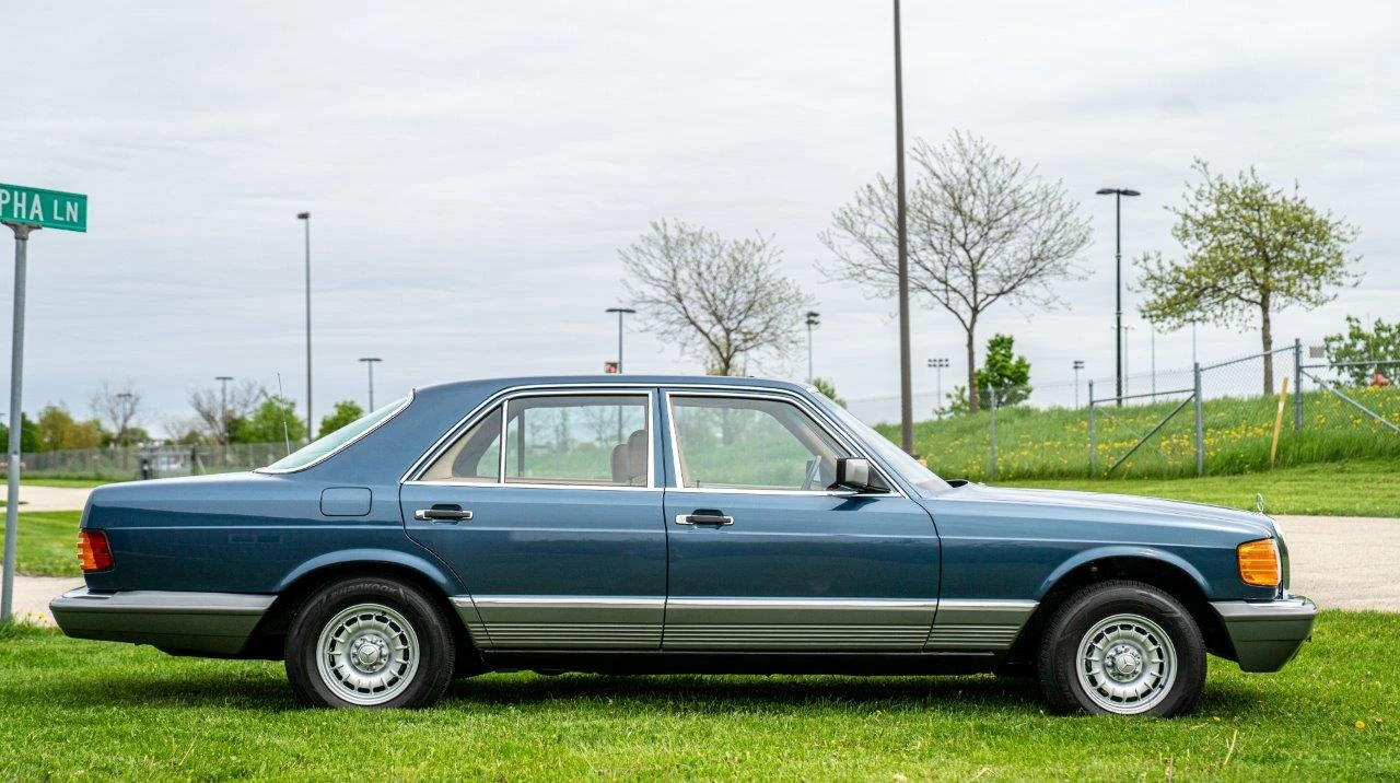 1981 Mercedes-Benz W126 S-Class Sedan - Image 3 of 31