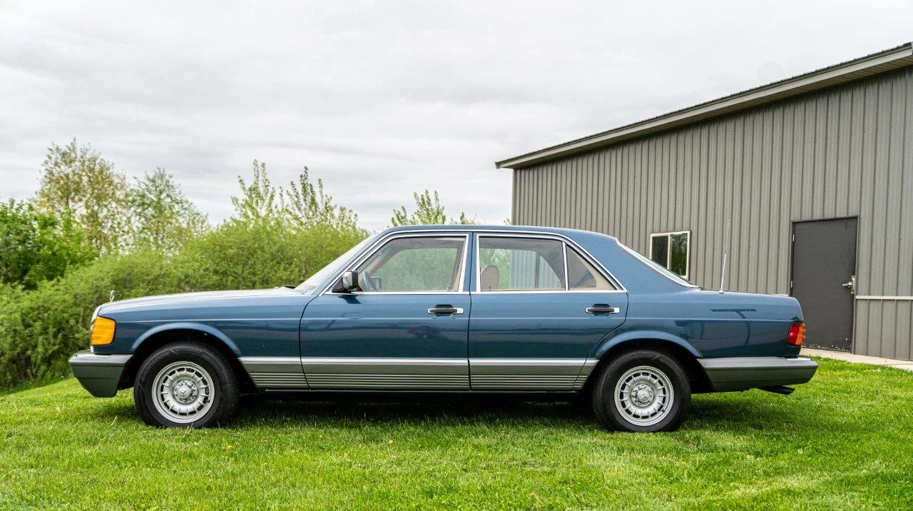 1981 Mercedes-Benz W126 S-Class Sedan - Image 7 of 31
