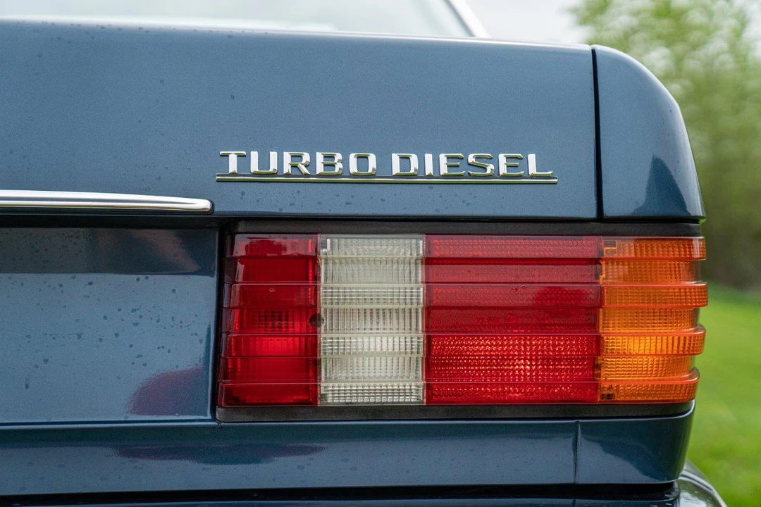 1981 Mercedes-Benz W126 S-Class Sedan - Image 22 of 31
