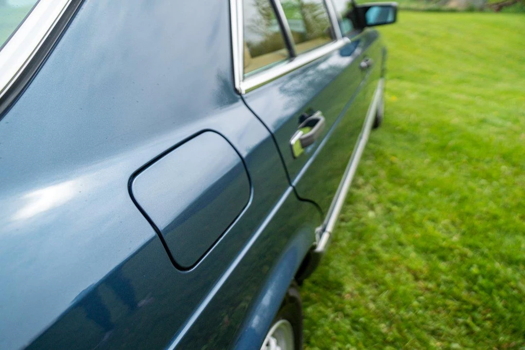 1981 Mercedes-Benz W126 S-Class Sedan - Image 25 of 31