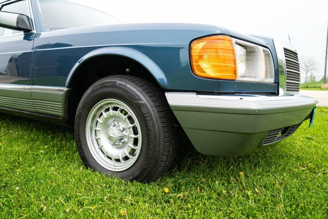 1981 Mercedes-Benz W126 S-Class Sedan - Image 9 of 31