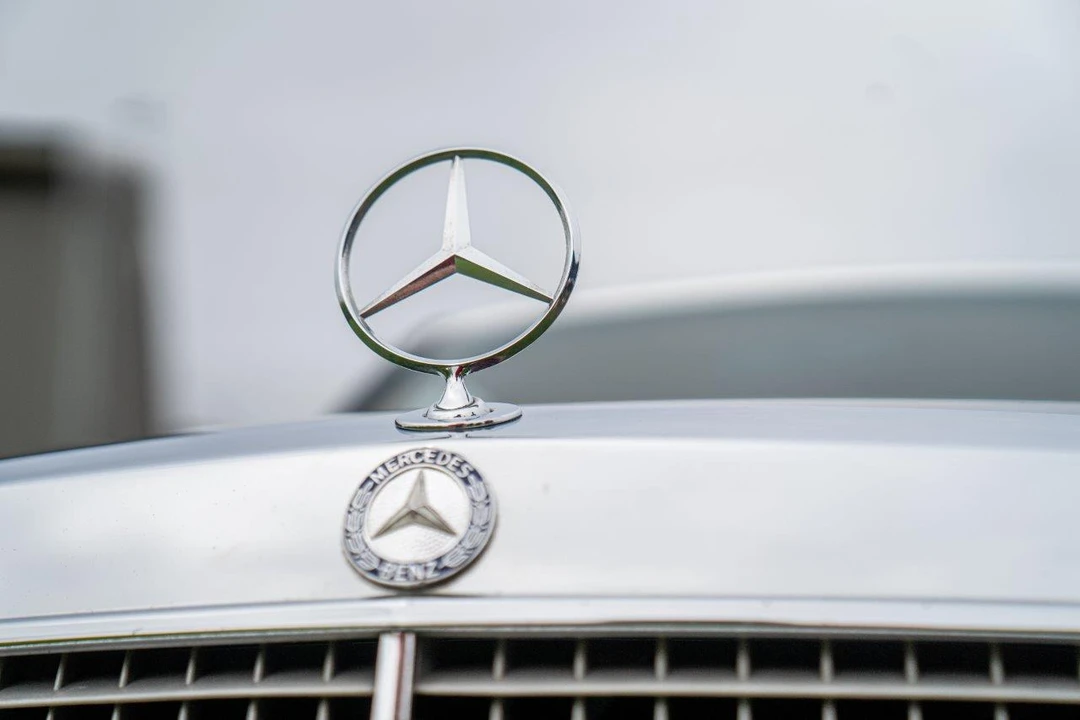 1981 Mercedes-Benz W126 S-Class Sedan - Image 13 of 31