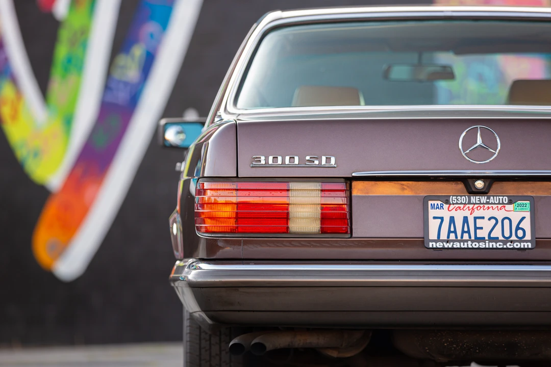 1981 Mercedes-Benz W126 S-Class Sedan - Image 26 of 31