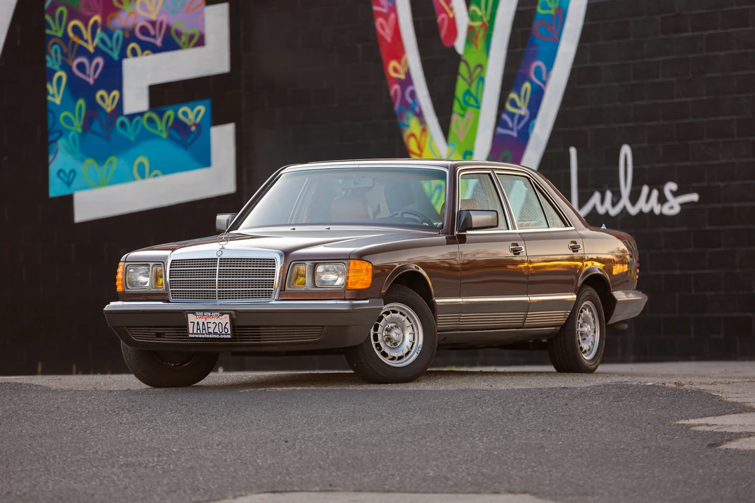 1981 Mercedes-Benz W126 S-Class Sedan - Image 3 of 31