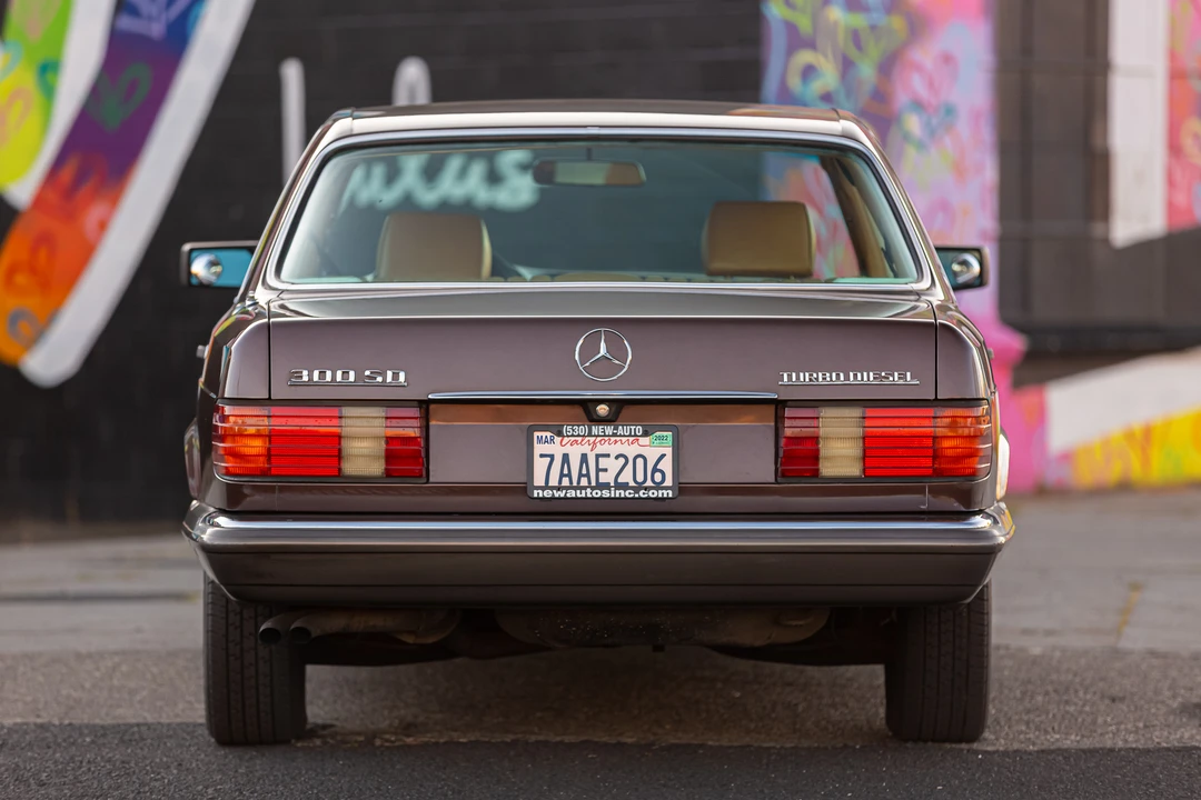 1981 Mercedes-Benz W126 S-Class Sedan - Image 9 of 31