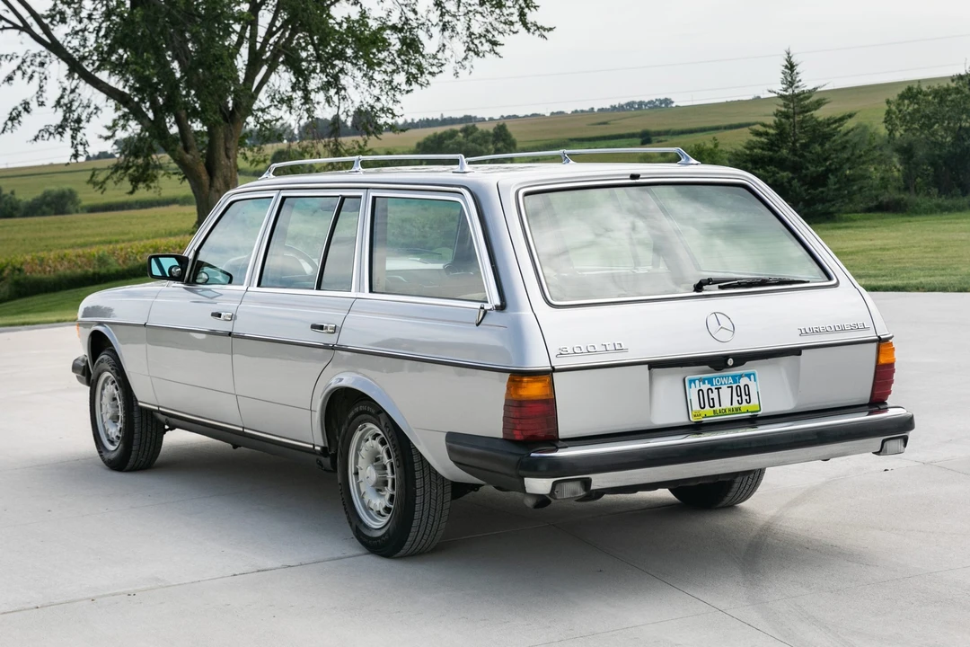 1981 Mercedes-Benz W123 Wagon (S123) - Image 9 of 31