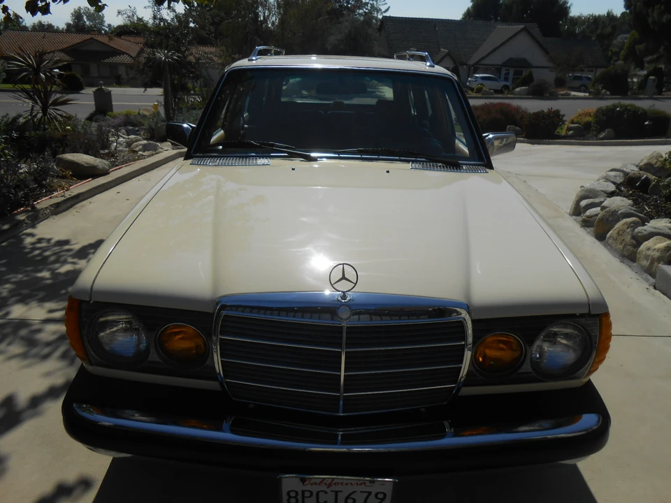1981 Mercedes-Benz W123 Wagon (S123) - Image 15 of 31