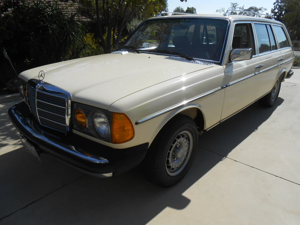 1981 Mercedes-Benz W123 Wagon (S123) - Image 17 of 31