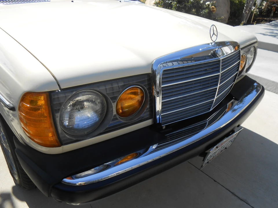 1981 Mercedes-Benz W123 Wagon (S123) - Image 21 of 31