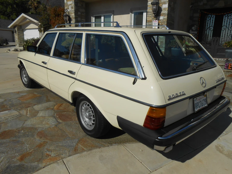 1981 Mercedes-Benz W123 Wagon (S123) - Image 8 of 31