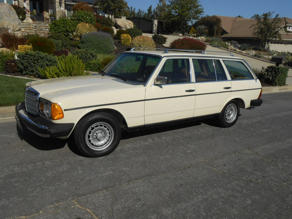 1981 Mercedes-Benz W123 Wagon (S123) - Image 4 of 31