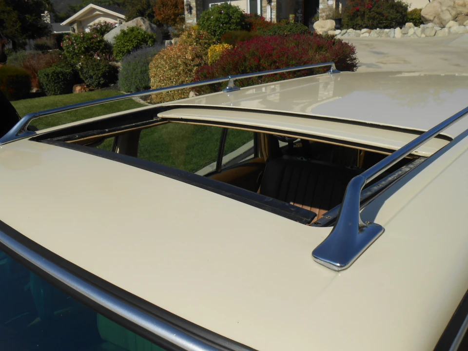 1981 Mercedes-Benz W123 Wagon (S123) - Image 28 of 31
