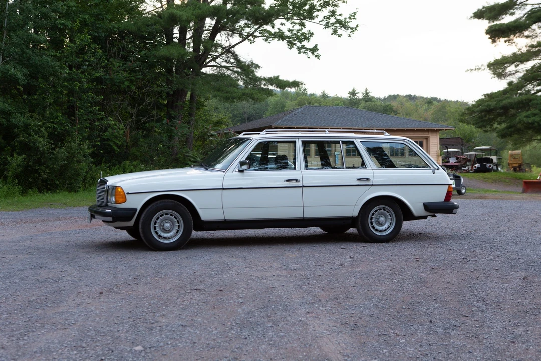 1981 Mercedes-Benz W123 Wagon (S123) - Image 16 of 31