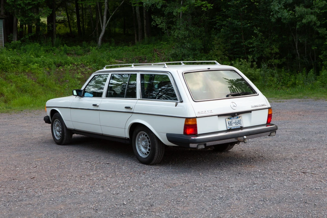 1981 Mercedes-Benz W123 Wagon (S123) - Image 25 of 31