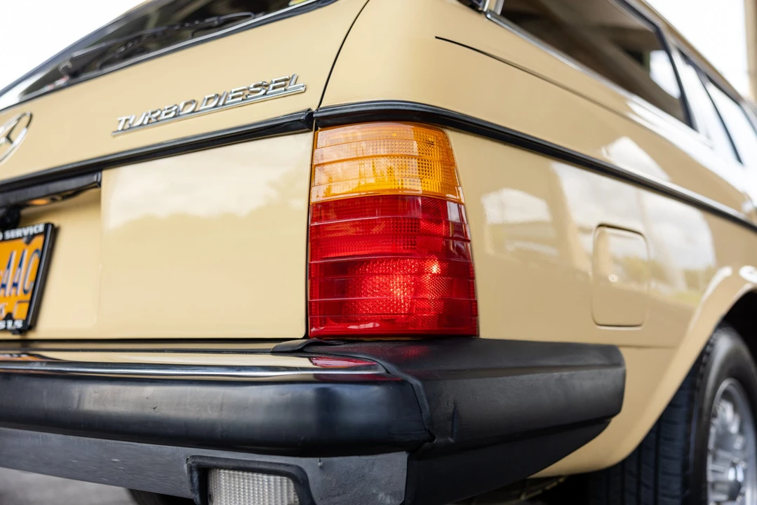1981 Mercedes-Benz W123 Wagon (S123) - Image 19 of 31